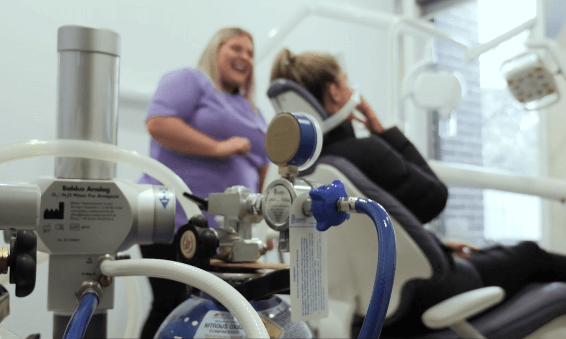 What Is Happy Gas and How Does It Help Anxious Patients_2