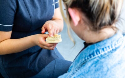 Looking for the Best Place for Natural Looking Dentures in Victoria? What Actually Matters