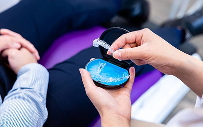 Overbite Invisalign: Can Invisalign Fix an Overbite?